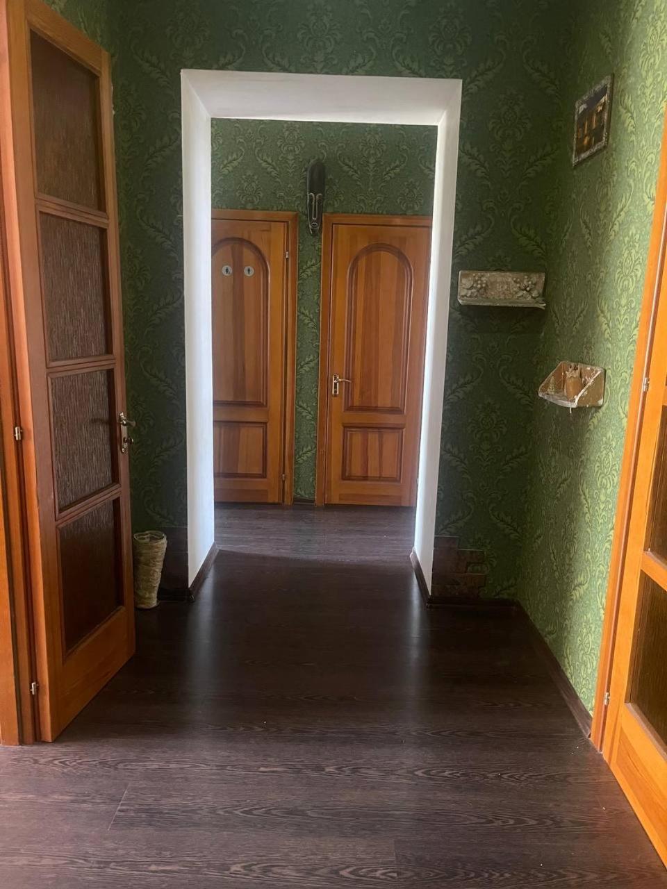 Apartment in the city centre Dnipro Esterno foto