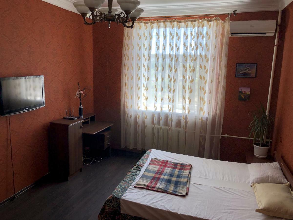 Apartment in the city centre Dnipro Esterno foto